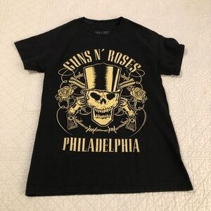 Guns N’ Roses Not In This Lifetime 2016 tour Philadelphia. Unisex small.